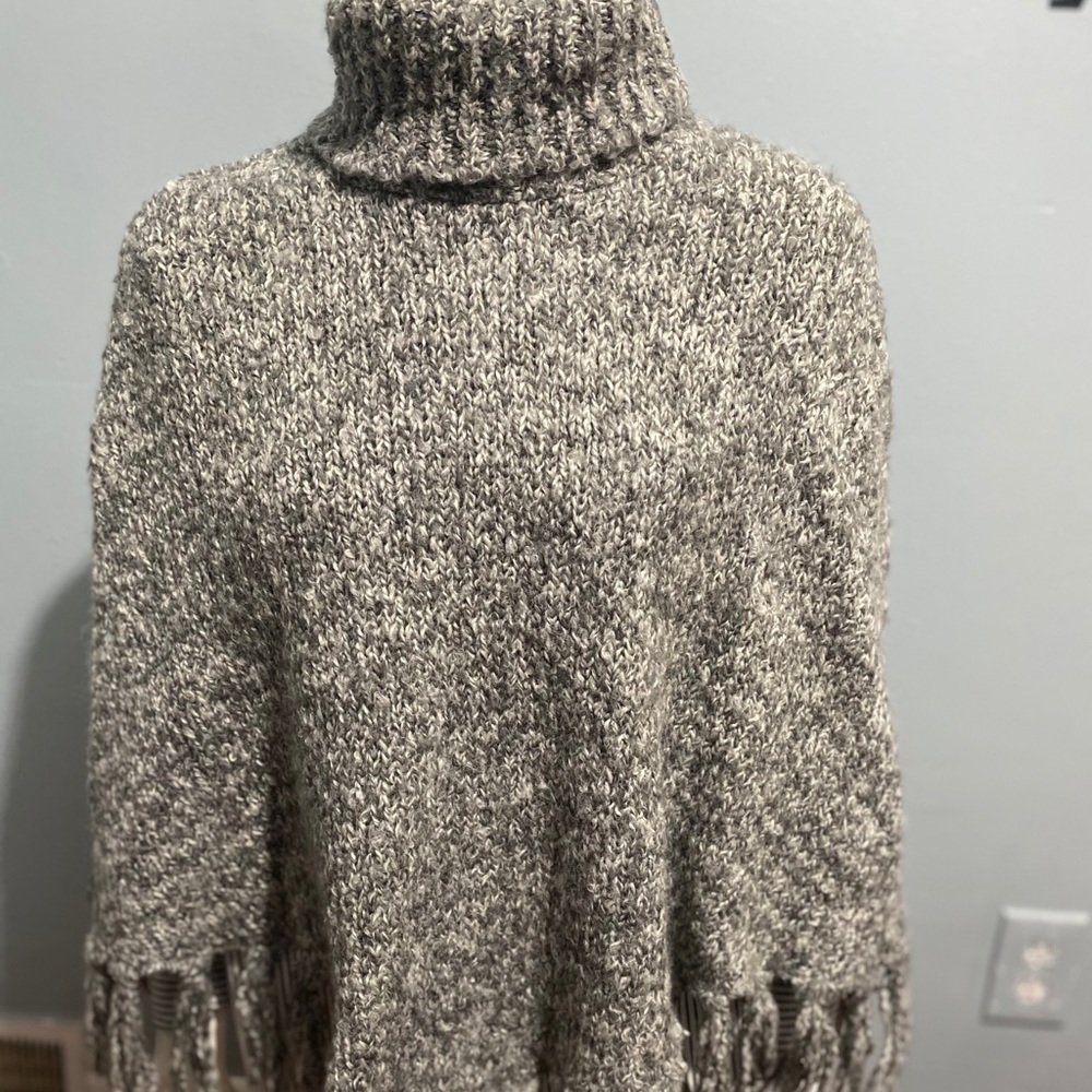 Poncho grey